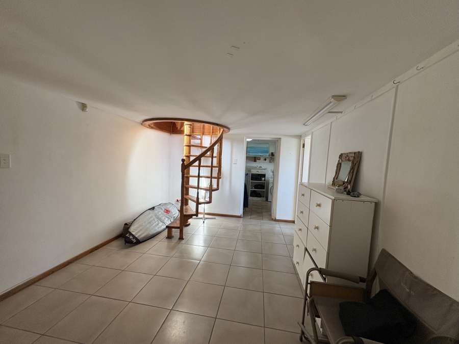 4 Bedroom Property for Sale in Pearl Bay Western Cape